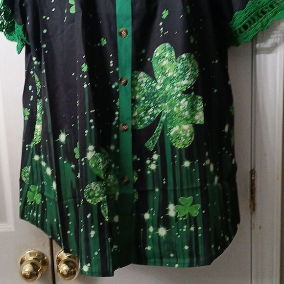 St Patrick;s shamrock short sleeve button down shirt Sz 2X NWOT - Picture 2 of 9